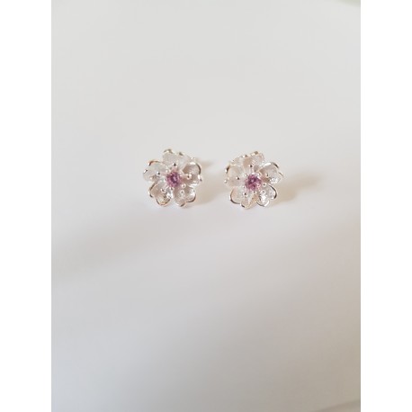 Sterling silver flower with Zircon gemstone